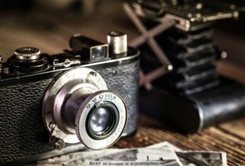 會議拍攝總是拍到領(lǐng)導(dǎo)閉眼睛？會議拍攝有哪些技巧和注意事項？